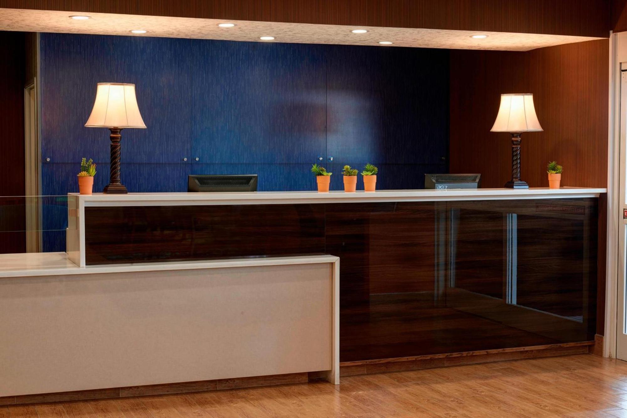 Fairfield Inn By Marriott Richmond New Paris Εξωτερικό φωτογραφία