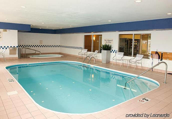 Fairfield Inn By Marriott Richmond New Paris Εξωτερικό φωτογραφία